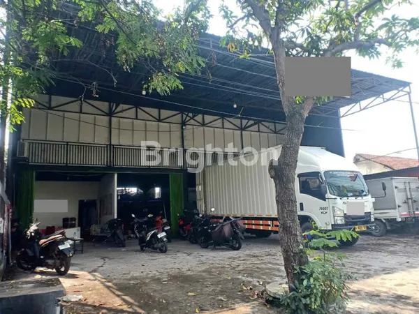GUDANG DI RAYA PAKAL, BENOWO NOL JALAN RAYA DEKAT RSI, DEKAT TERMINAL BENOWO
