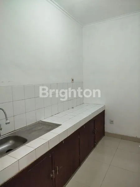 image RUMAH APIK DAN STRATEGIS PINGGIR JALAN (4)