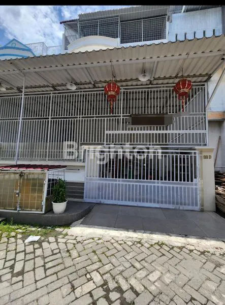 RUMAH HUNI D KOMPLEKS FAVORITE DI KOTA MEDAN