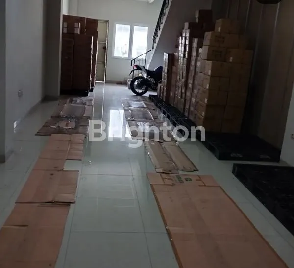 image RUKO 3 LANTAI DI LOKASI STRATEGIS COCOK UNTUK USHA CAFE, RESTO DAN PERKANTORAN DI SINANG BARANG LOJI BOGOR (4)