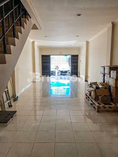 image DIJUAL RUKO 3 LANTAI PINGGIR JALAN WOLTER MONGINSIDI (5)