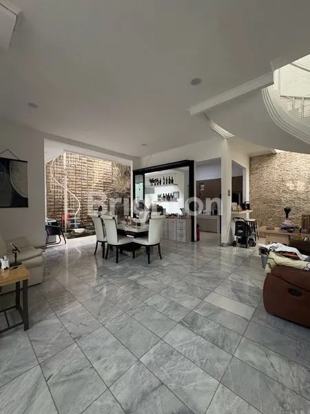 image MURAH RUMAH MEWAH 2 LANTAI HOOK ALAMI DI CAMAR PIK (7)