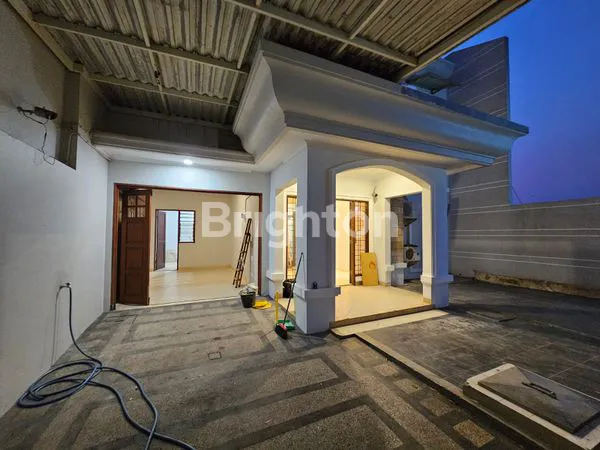 image RUMAH MEWAH 2 LANTAI SEMI FURNISH KAWASAN PANTAI MENTARI (3)