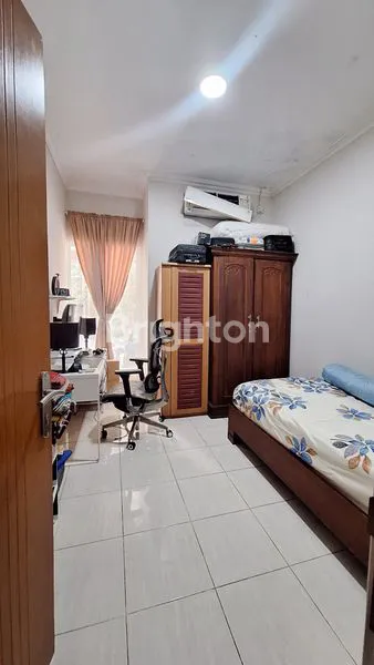 image RUMAH HOOK MODERN DI SAWANGAN DEPOK HARGA NJOP  (6)