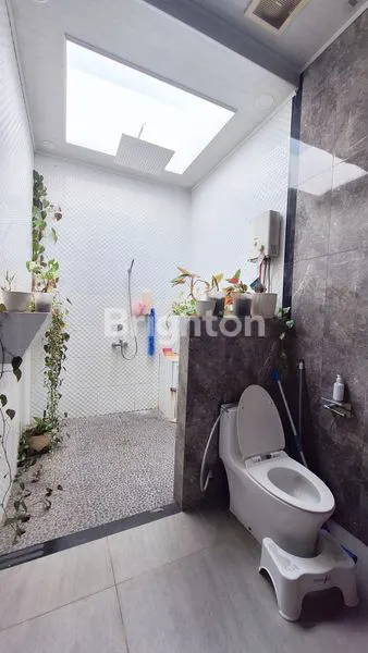 image RUMAH HOOK MODERN DI SAWANGAN DEPOK HARGA NJOP  (8)