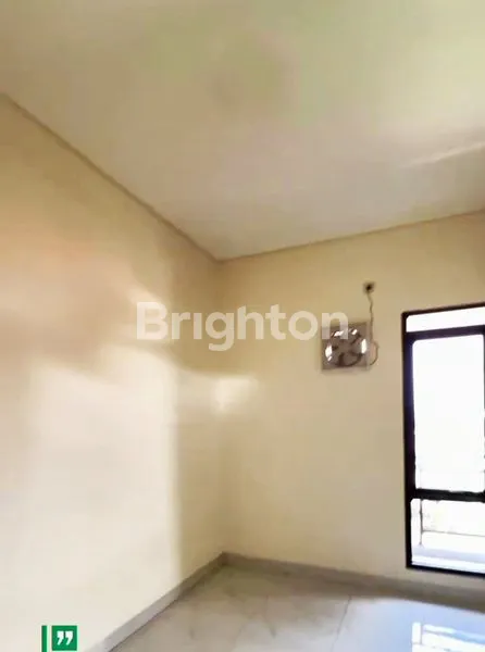 image RUMAH 2 LANTAI NYAMAN LOKASI STRATEGIS (3)