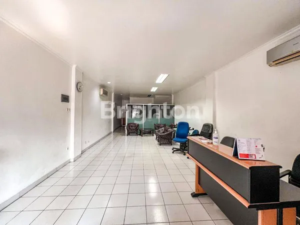 image JUAL RUKO 3 LANTAI PINGGIR JALAN KARTINII (7)