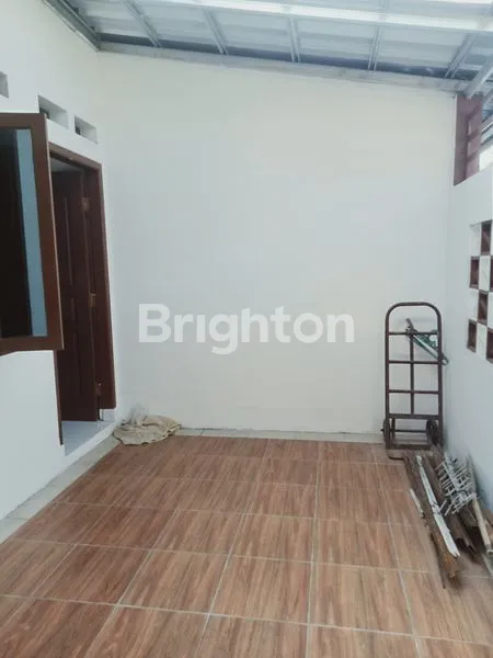 image RUMAH 2 LANTAI SIAP HUNI DI CENG HAY, JATINEGARA - DEKAT PDAM (2)