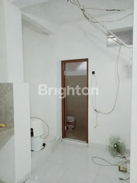 image DISEWAKAN RUMAH TINGGAL DI JALAN CENG HAY RAWABUNGA JATINEGARA JAKARTA TIMUR. (2)