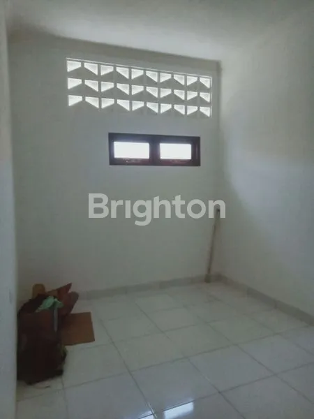 image DISEWAKAN RUMAH TINGGAL DI JALAN CENG HAY RAWABUNGA JATINEGARA JAKARTA TIMUR. (6)