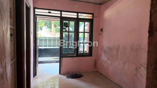 image RUMAH DI PERUMNAS WONOREJO (5)