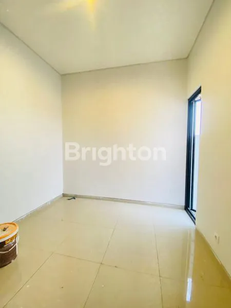 image DIJUAL RUMAH MODERN MINIMALIS 6X15 M2 KT 2 KM 1 (4)