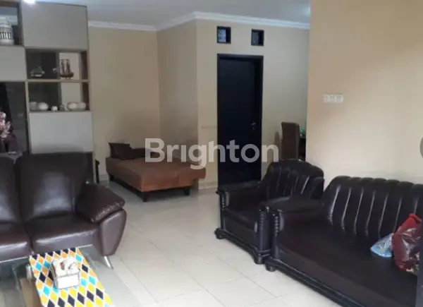 image RUMAH SIAP HUNI DALAM KOMPLEK DKT RS PERSAHABATAN STRATEGIS EKONOMIS (5)