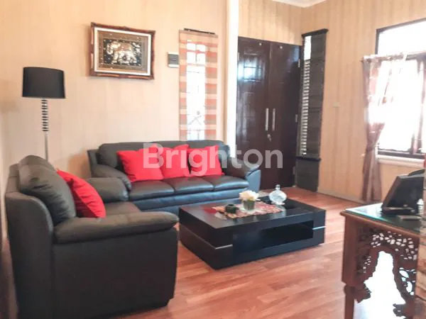 image DIJUAL RUMAH MEWAH 2 LANTAI (6)