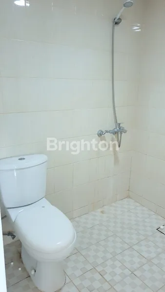 image APARTEMEN BERKELEY – LOKASI STRATEGIS , FASILITAS LENGKAP, NYAMAN & SIAP HUNI (2)