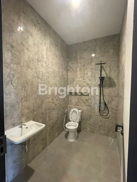 image LOKASI STRATEGIS RUMAH SURABAYA TIMUR DI PURIMAS REGENCY, ONE GATE SYSTEM, AKSES NOLL JALAN RAYA MERR, MODERN EKSKLUSIF, DEKAT KAMPUS UPN, DEKAT AKSES TOL, FREE SUBSIDI DP, BIAYA BIAYA DAN BANYAK BONUSNYA (8)