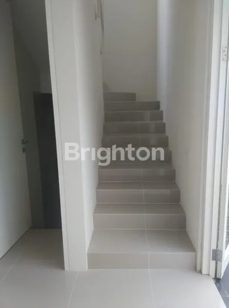 image SIAP HUNI!! RUMAH NORTHWEST PARK TIPE CAMBRIA (4)