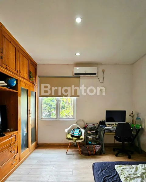 image DIJUAL RUMAH HOEK DI BSD CITY (8)