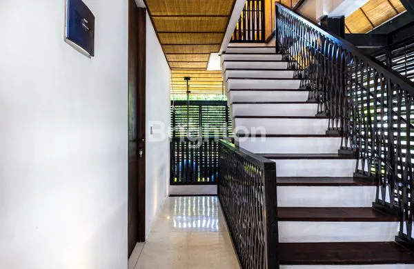 image FREEHOLD & LEASEHOLD - VILLA MEWAH DI PERERENAN CANGGU (8)