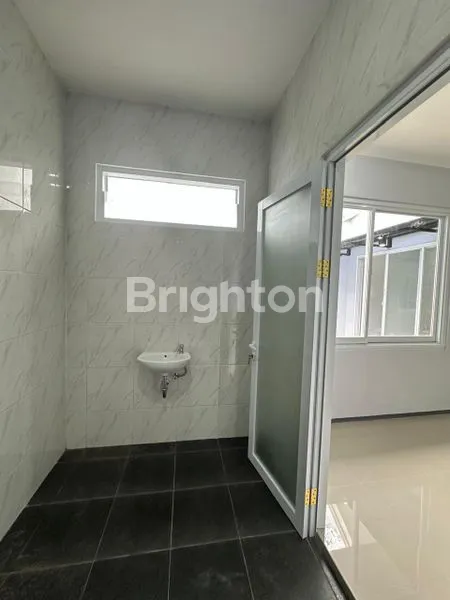 image RUMAH MEWAH NIRWANA EXECUTIVE 242M² HADAP TIMUR SHM (5)