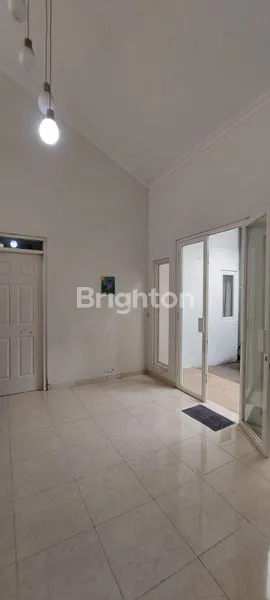 image RUMAH GREENWOOD SEMARANG FURNISH JUAL CANTIK (5)