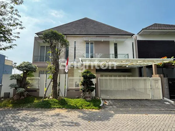 image RUMAH DIJUAL SIAP HUNI IMPERIAL PAKUWON INDAH DEKAT LISBON VILLA BUKIT REGENCY GRAHA FAMILI (1)
