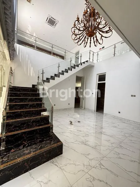 image RUMAH DIJUAL SIAP HUNI IMPERIAL PAKUWON INDAH DEKAT LISBON VILLA BUKIT REGENCY GRAHA FAMILI (6)
