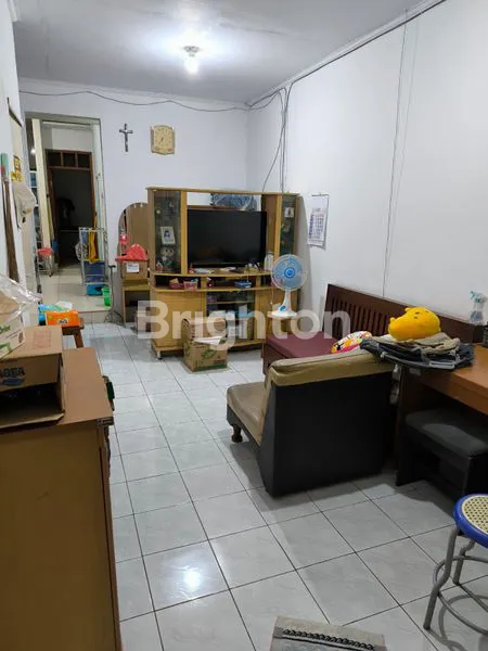 image TAMAN ROYAL (2)