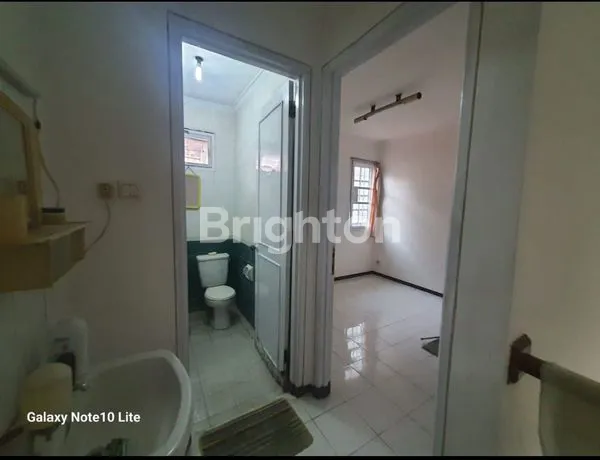 image VILLA VALENSIA PAKUWON SURABAYA BARAT (2)