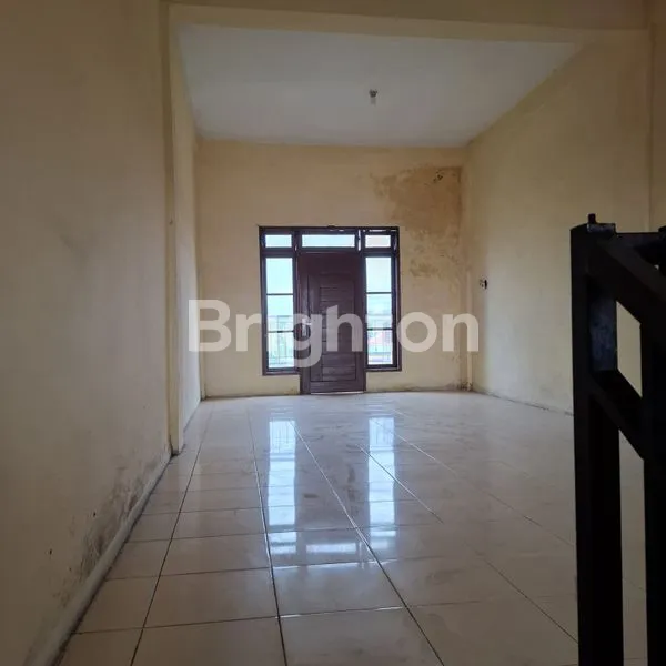 image RUKO 3TINGKAT PINGGIR JALAN UTAMA SETIABUDI MEDAN SANGAT COCOK UNTUK BUKA USAHA APA SAJA DAN PASTI CUAN (6)