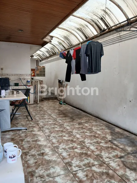 image DIJUAL BU RUMAH TUA DI CEMPAKA PUTIH TENGAH (7)