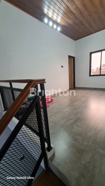 image RUMAH 2 LANTAI DI SEKTOR 6  GADING SERPONG  (7)