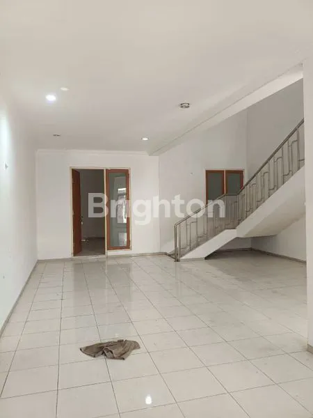 image DISEWAKAN RUMAH 2 LANTAI LOKASI DI NGINDEN INTAN, SURABAYA (6)