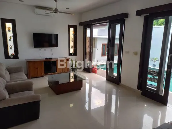 image VILLA DISEWAKAN PURI GADING JIMBARAN (2)