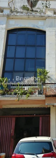 image RUNGKUT, LUAS 67,5 METER PERSEGI, LEBAR 4,5 METER, 3 LANTAI, SIAP UNTUNG (1)