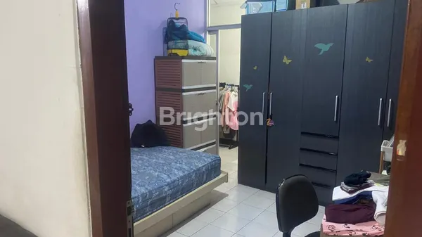 image RUMAH LAYAK HUNI HANYA HITUNG TANAH JUAL CEPAT EKONOMIS BISA UTK KOMERSIAL DEKAT HOTEL TAVIA CEMPAKA PUTIH (5)