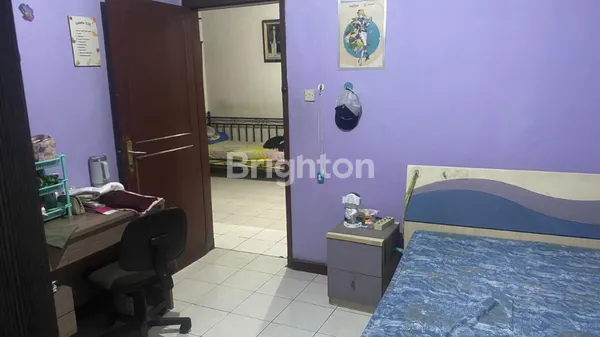 image RUMAH LAYAK HUNI HANYA HITUNG TANAH JUAL CEPAT EKONOMIS BISA UTK KOMERSIAL DEKAT HOTEL TAVIA CEMPAKA PUTIH (6)