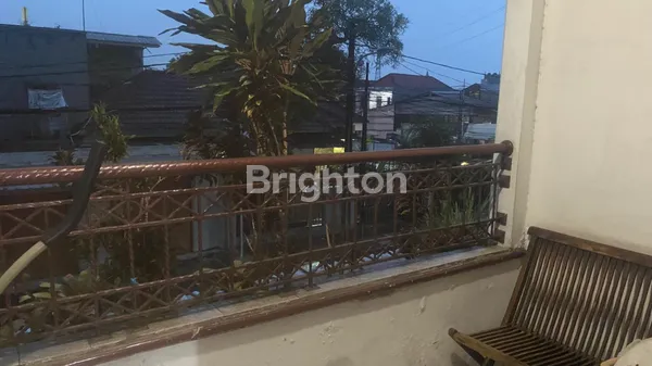 image RUMAH LAYAK HUNI HANYA HITUNG TANAH JUAL CEPAT EKONOMIS BISA UTK KOMERSIAL DEKAT HOTEL TAVIA CEMPAKA PUTIH (8)