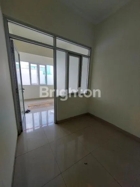 image KOPO TKI RUKO 2 LANTAI DIKONTRAKAN RP. 150JT/TH LT-150M² LB-275M² JALAN UTAMA  (5)
