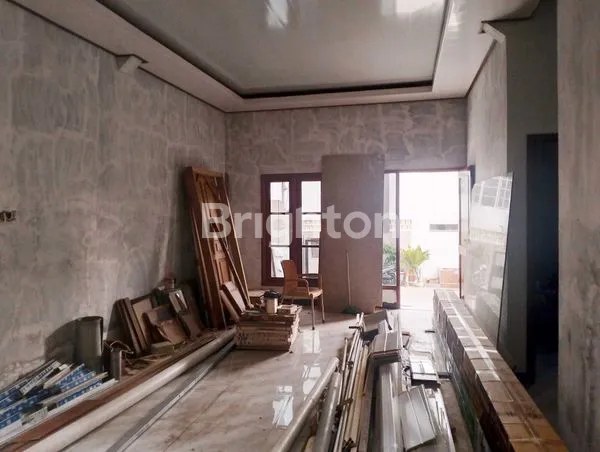 image RUMAH BARU MINIMALIS MODERN SIAP HUNI 5 MENIT KE LRT DAN AKSES TOL (6)