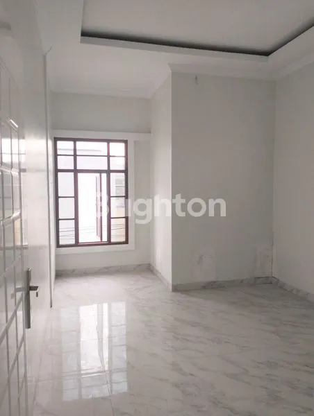 image RUMAH BARU MINIMALIS MODERN SIAP HUNI 5 MENIT KE LRT DAN AKSES TOL (5)