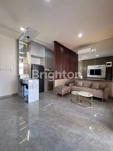 image RUMAH MEWAH 3 LANTAI DEKAT MRT LEBAK BULUS - CIPUTAT TANGERANG (2)