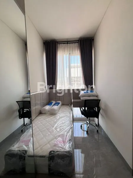 image RUMAH MEWAH 3 LANTAI DEKAT MRT LEBAK BULUS - CIPUTAT TANGERANG (5)