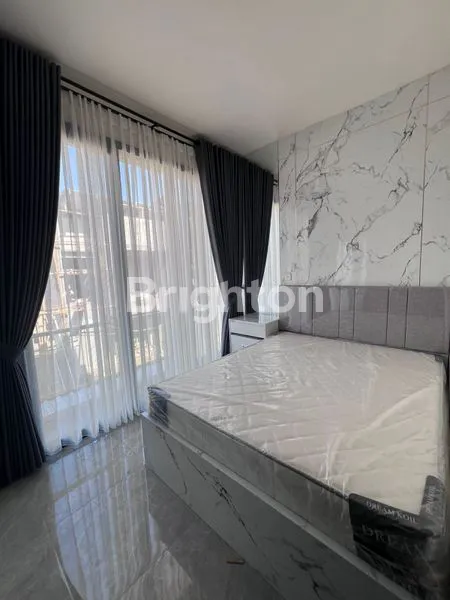 image RUMAH MEWAH 3 LANTAI DEKAT MRT LEBAK BULUS - CIPUTAT TANGERANG (6)