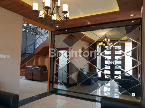 image RUMAH HOOK ADA HOME THEATER DEKAT MERR UPN RUNGKUT SIAP HUNI HARGA NEGO!! (4)