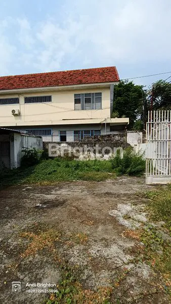 image RUMAH KUNO DENGAN HALAMAN LUAS DI PUSAT KOTA JOMBANG (3)