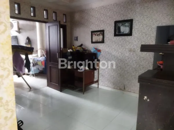 image DIJUAL 2 RUMAH +  6 KIOS DI STRATEGIS PINGGIR JALAN SERUA RAYA, CIPUTAT (4)