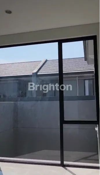 image RUMAH BARU MODERN MINIMALIS, CITRALAND TYPE ARDMORE, SURABAYA, ADA ROOFTOP, (5)