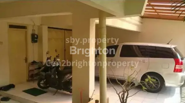 image RUMAH GAYUNGSARI TERAWAT LOKASI DEKAT MASJID AL-AKBAR, PUSAT PEMBELANJAAN, AKSES PINTU TOLL  (2)