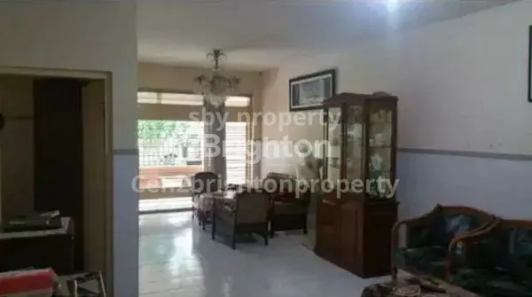 image RUMAH GAYUNGSARI TERAWAT LOKASI DEKAT MASJID AL-AKBAR, PUSAT PEMBELANJAAN, AKSES PINTU TOLL  (3)